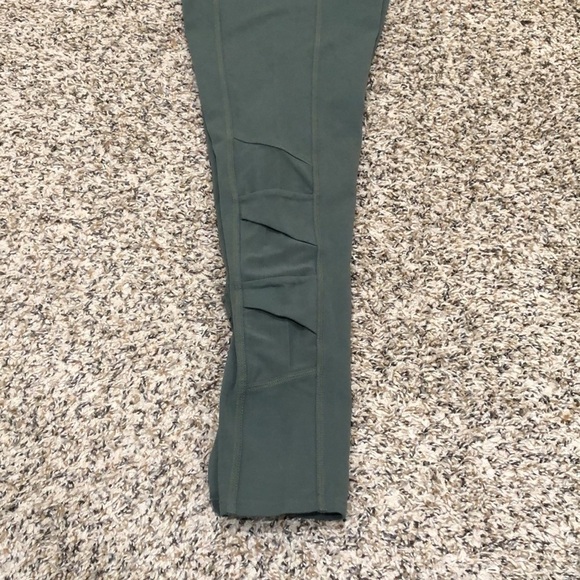 Athleta Mesh Side Panel Leggings Size Large Sage Green - Picture 4 of 13